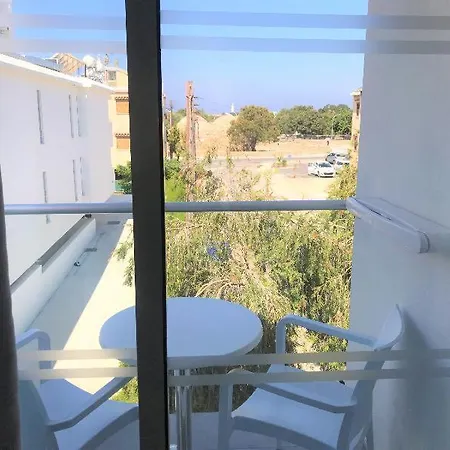 Sofianna & Üdülőközpont Paphos